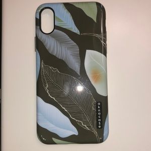 Akna iPhone X Leaves Case